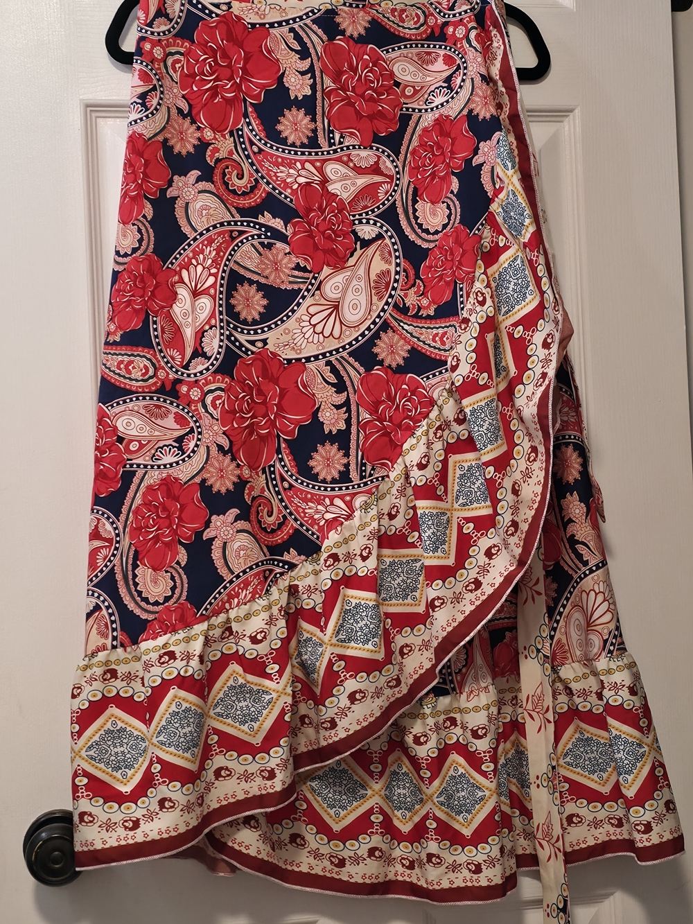 Source Unknown Red & Navy Floral Paisley Maxi Skirt